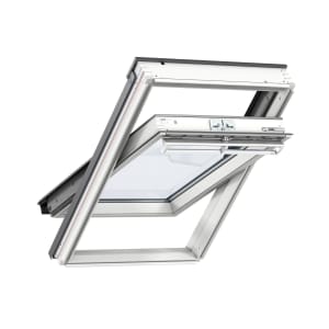 Product image for VELUX GGU MK04 0070 White Polyurethane Centre Pivot Roof Window 780 x 980mm
