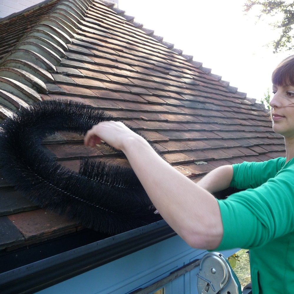 Product image for 8'' (200mm) Hedgehog Gutter Brushes - 4m Black Gutter Guard