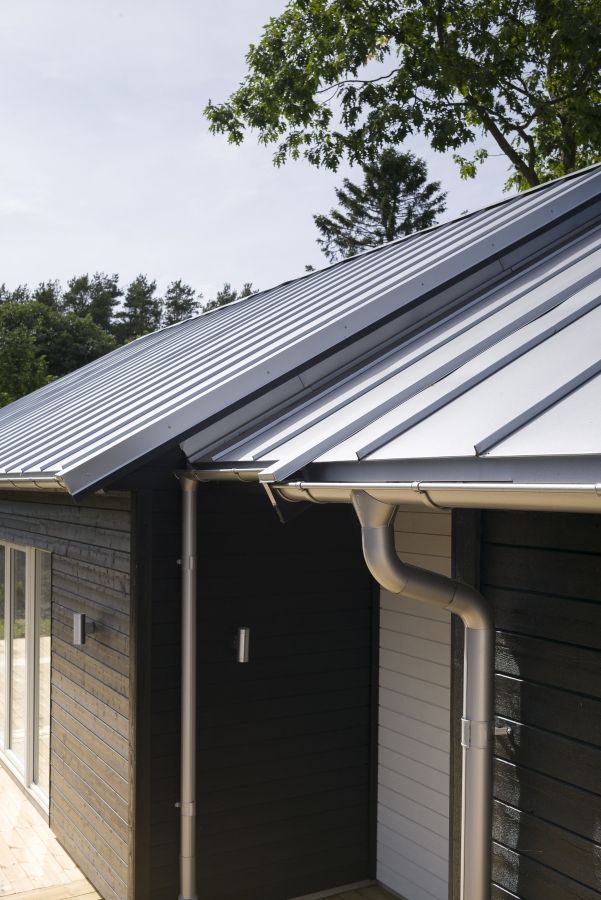 Image of Lindab 125mm Half Round Steel Guttering - Silver Metallic