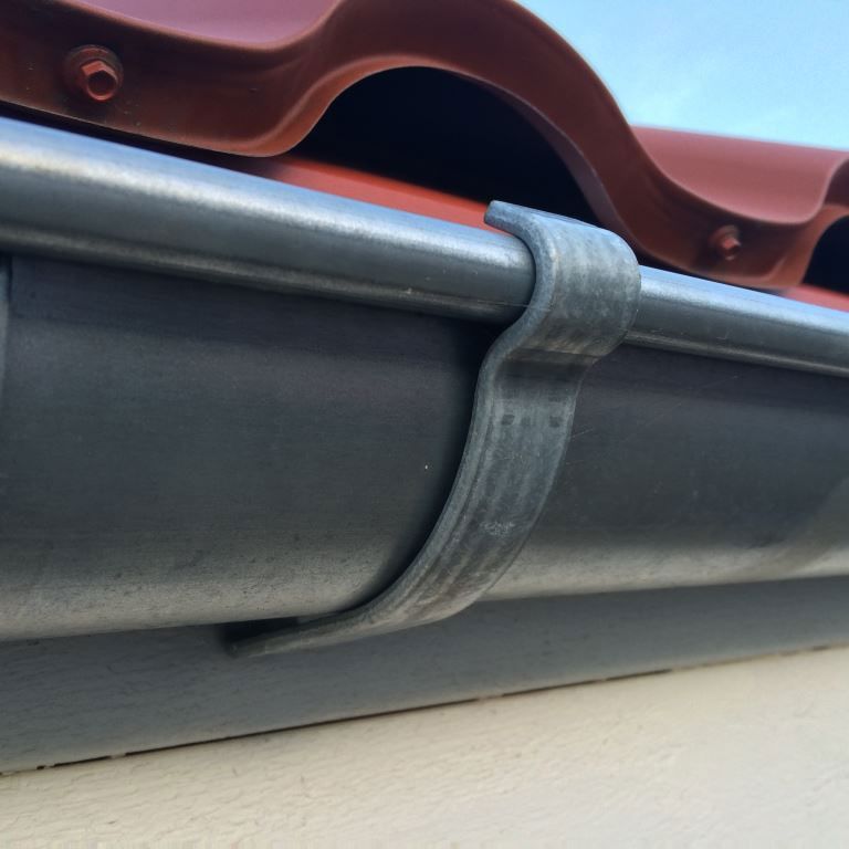 Product image for Lindab Galvanised Steel Gutter Half Round 125mm x 3m - Magestic