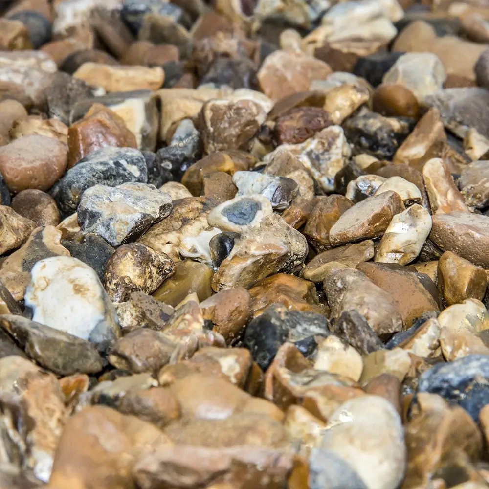 Product image for 20mm Pea Gravel/shingle 40kg