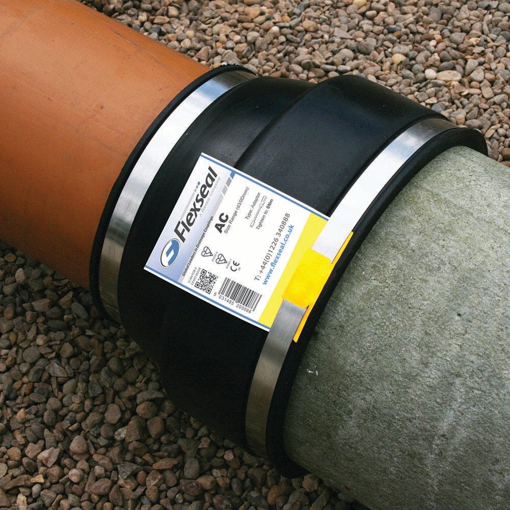 Product image for Flexseal 110mm - 122mm / 60mm - 68mm Flexible Adaptor Coupling