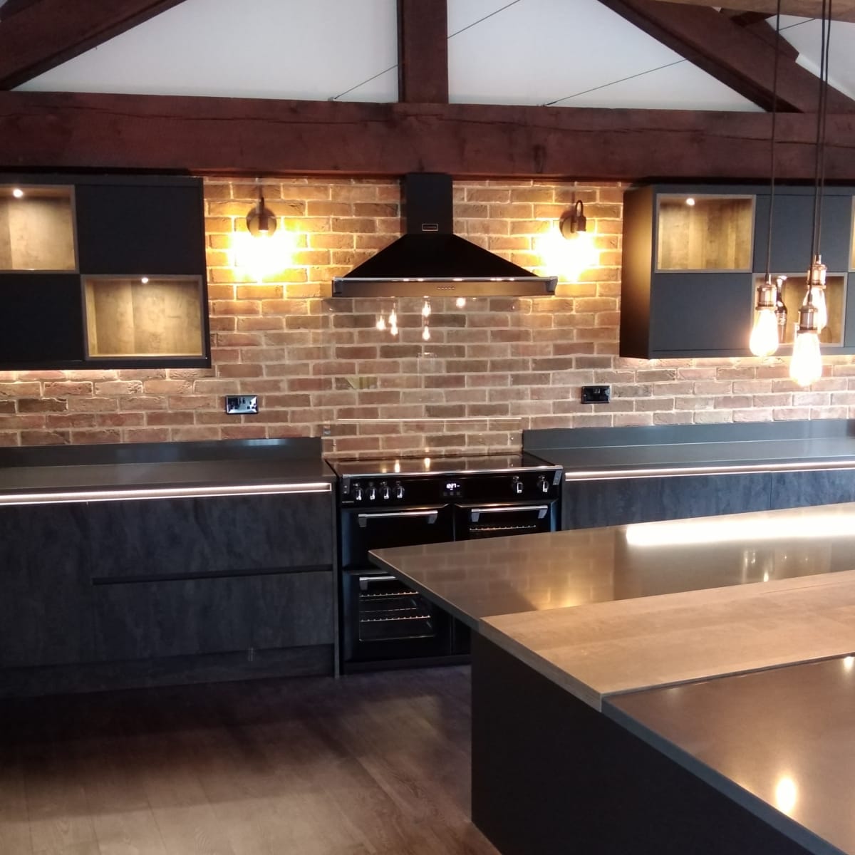 Product image for The Brick Tile Company Brick Slips Tile Blend 32 Brown - Sample Panel