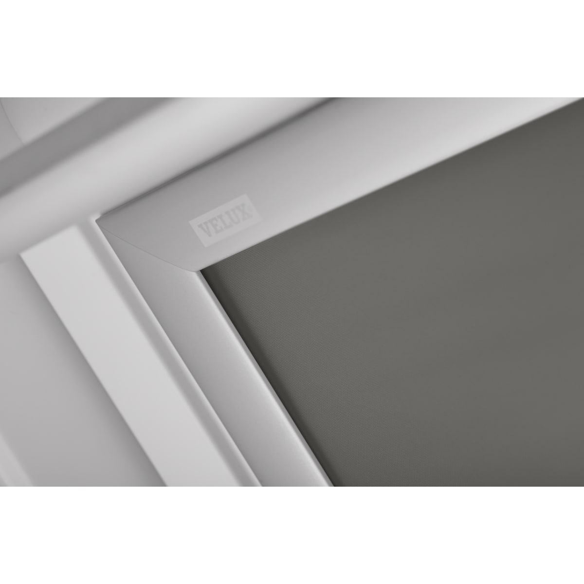 Product image for VELUX Solar Blackout Blind For Roof Windows 114x118cm Until 2014 Grey