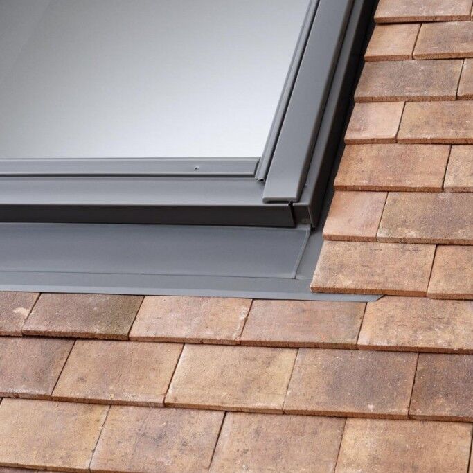 Product image for VELUX EDP FK06 0000 Single Flashing For Plain Tile 66 X 118cm