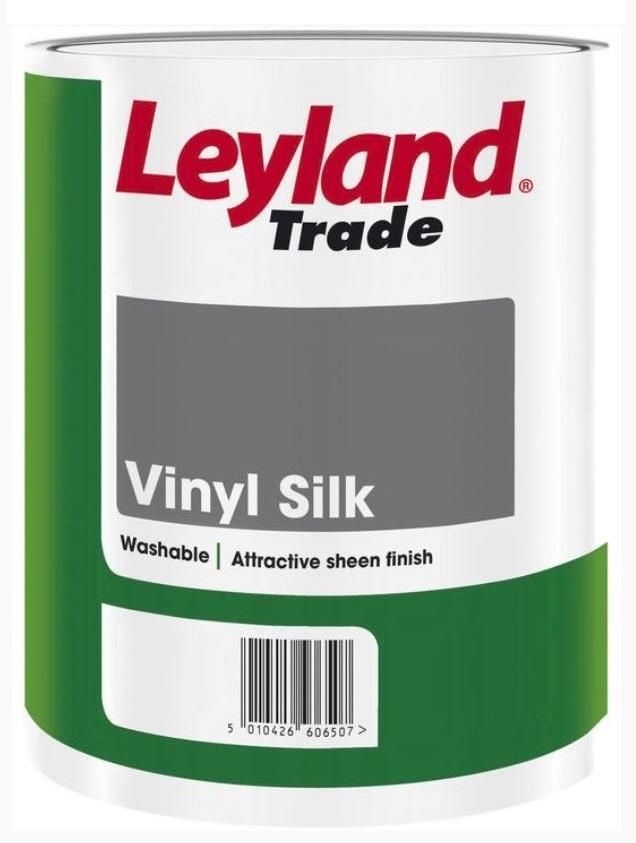 Image of Leyland Trade Vinyl Silk Paint Magnolia 1ltr