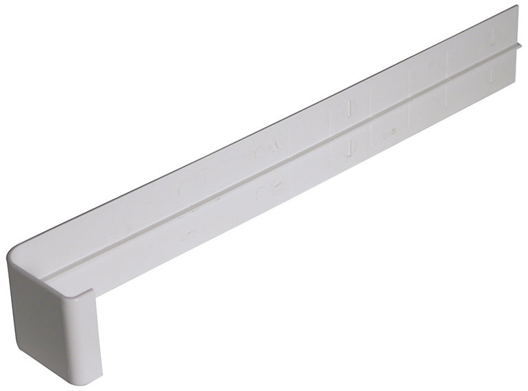 Product image for FloPlast Smooth uPVC Fascia board trim, (W)40mm (T)11mm