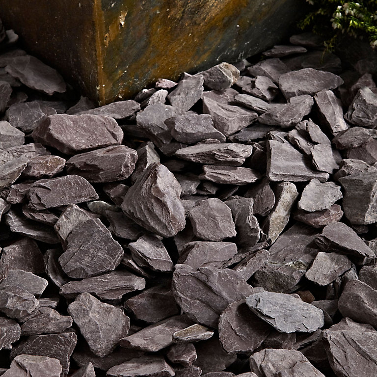 Product image for Blooma Plum 30-60mm Slate Decorative chippings, Large Bag, 0.3m²