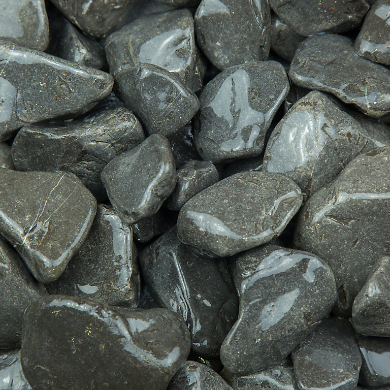 Product image for Blooma Black 40-90mm Pebbles